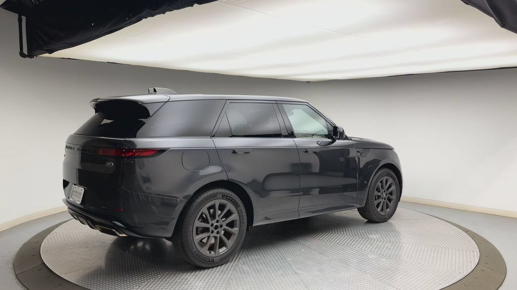 Used 2023 Land Rover Range Rover Sport SE Dynamic AWD/4WD image 2