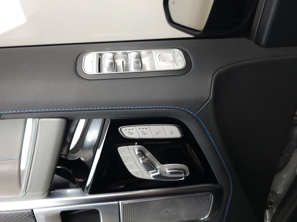 Used 2025 Mercedes-Benz G 580 w/ EQ Technology image 6