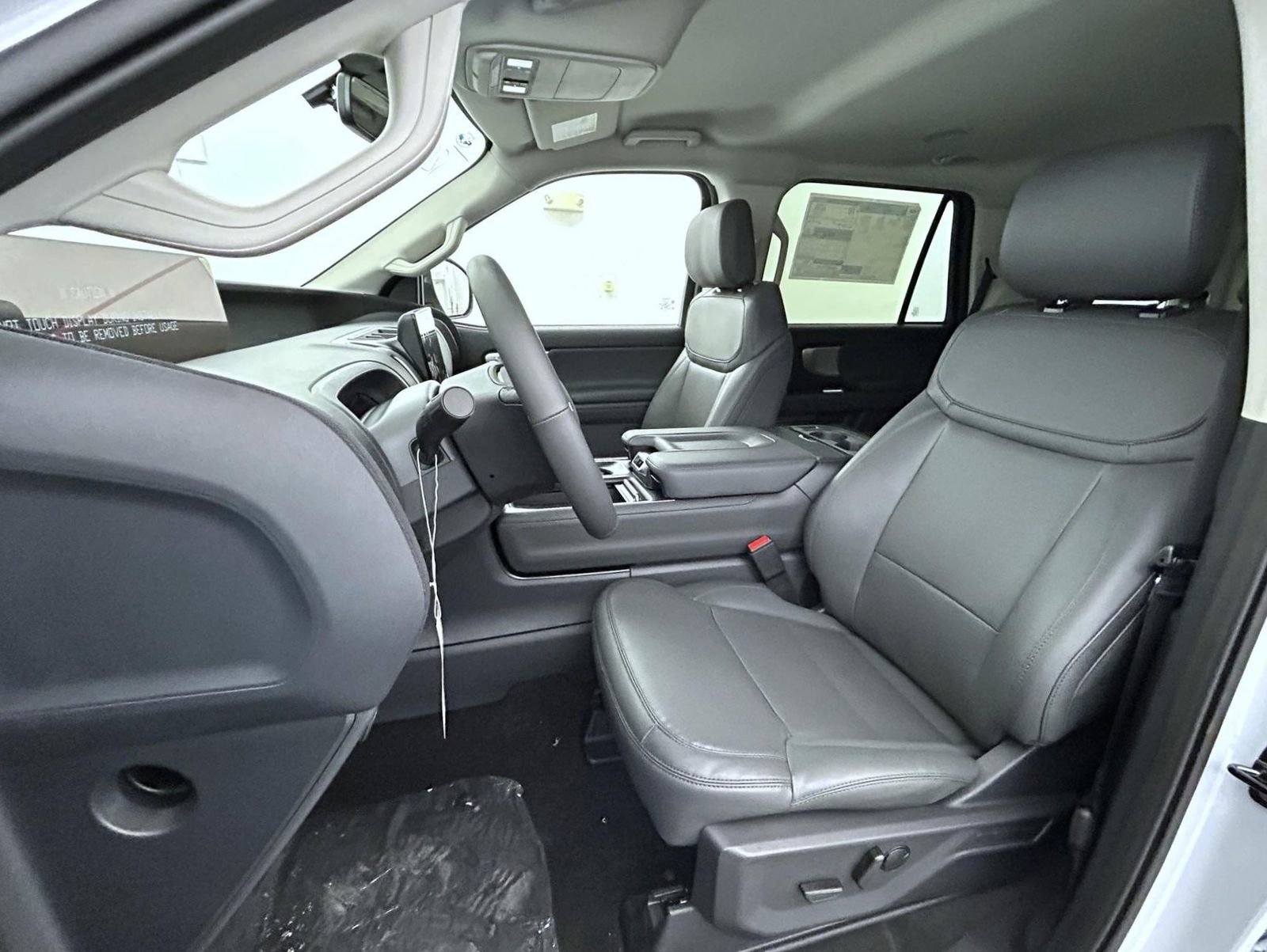 New 2026 Ford Expedition Active image 10