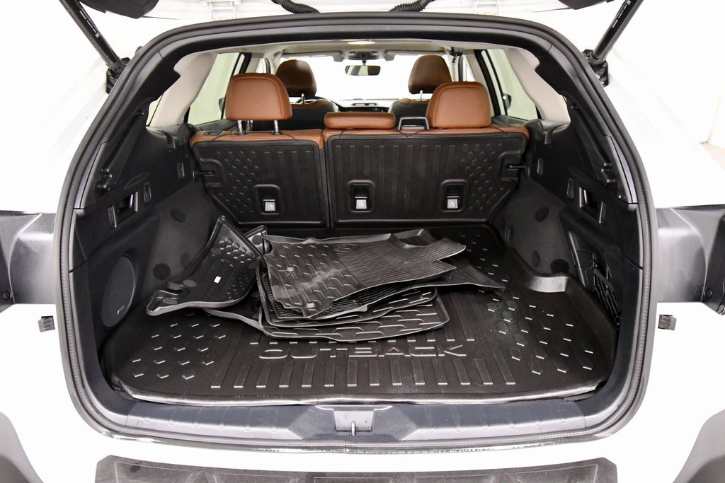 Used 2022 Subaru Outback Touring image 7
