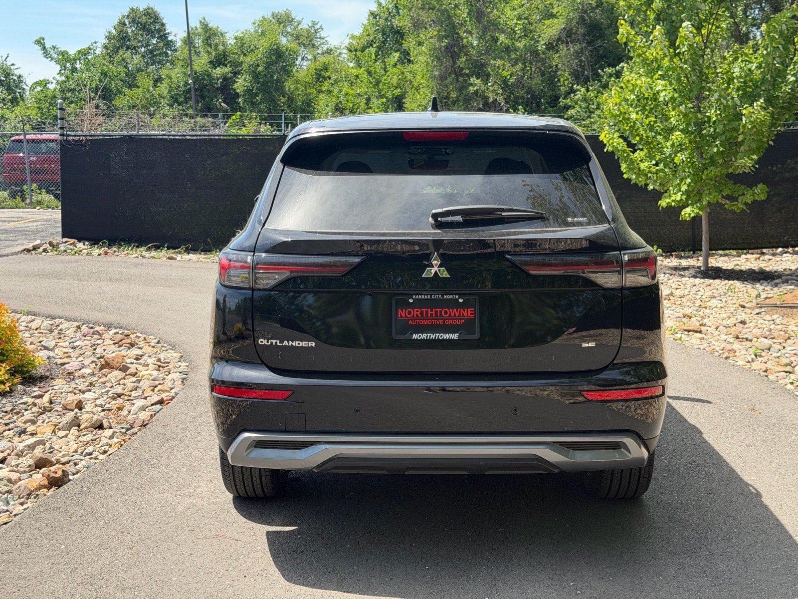 New 2026 Mitsubishi Outlander SE AWD/4WD image 4