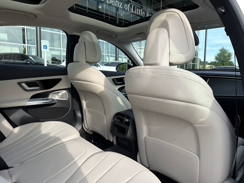New 2026 Mercedes-Benz E 450 4MATIC Sedan image 17