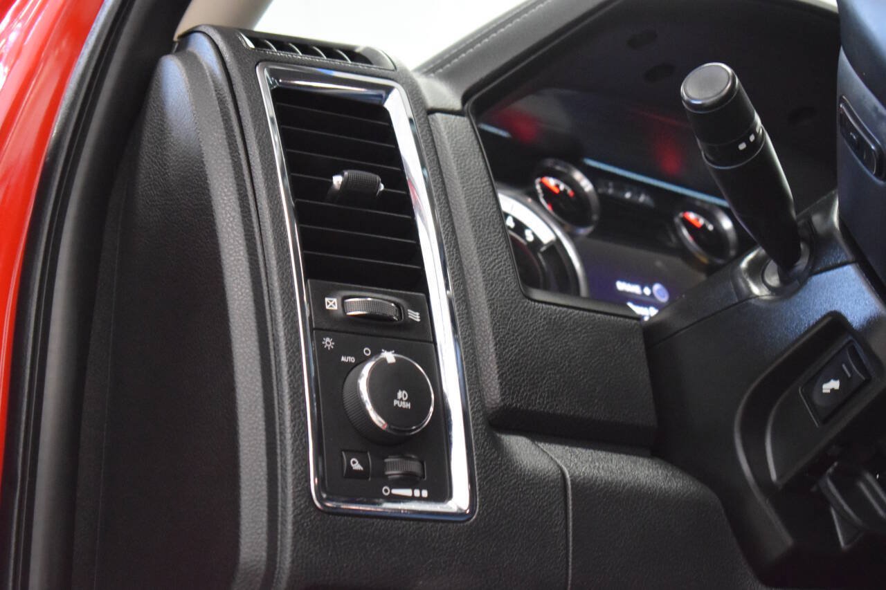 Used 2016 RAM 1500 Laramie w/ Convenience Group AWD/4WD image 87