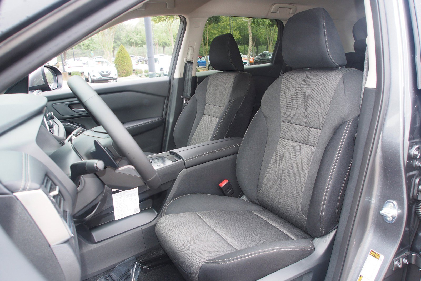 Used 2026 Nissan Rogue SV FWD image 15