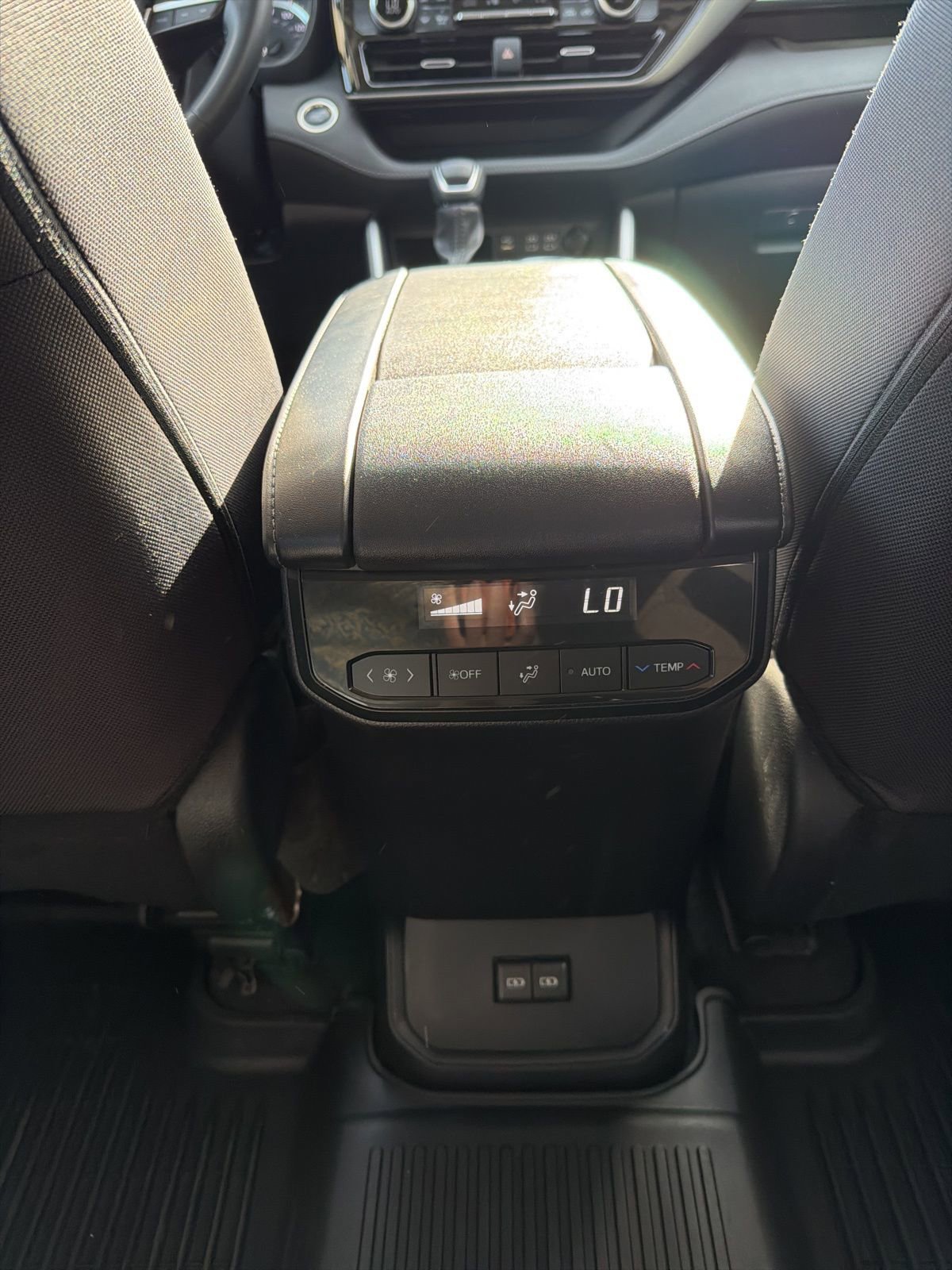 Used 2024 Toyota Highlander LE image 88