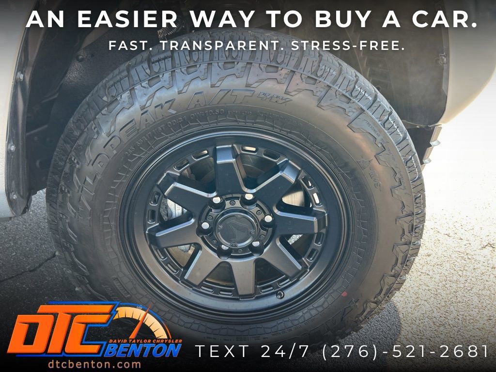 Used 2023 Toyota Tacoma SR AWD/4WD image 33