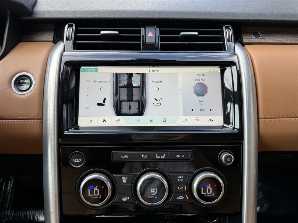 Used 2017 Land Rover Discovery HSE Luxury AWD/4WD image 29
