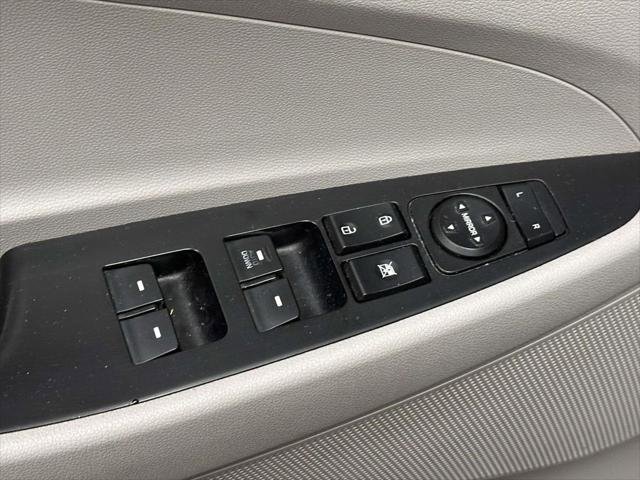 Used 2018 Hyundai Tucson SE AWD/4WD image 13