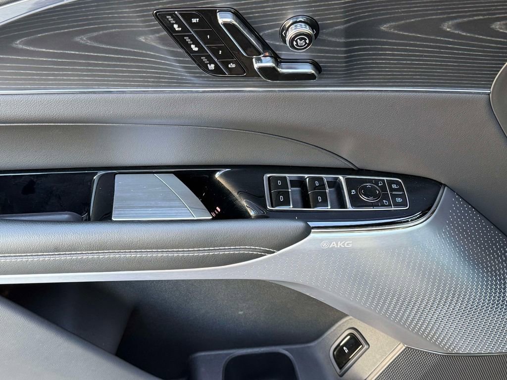 Used 2024 Cadillac Lyriq Luxury w/ LPO, Floor Liner Package image 22