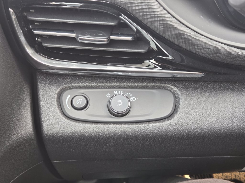 New 2026 Buick Envista Sport Touring w/ Convenience I Package FWD image 21