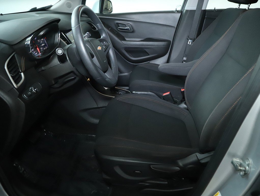 Used 2018 Chevrolet Trax LS image 18