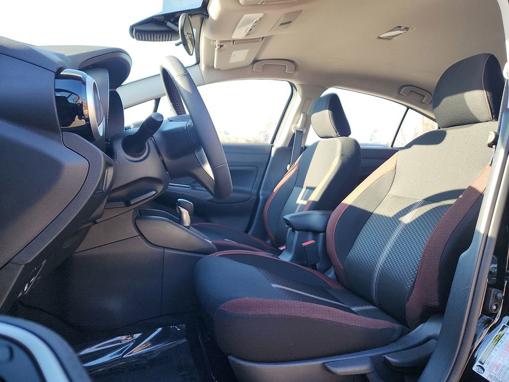 New 2025 Nissan Versa SR image 6