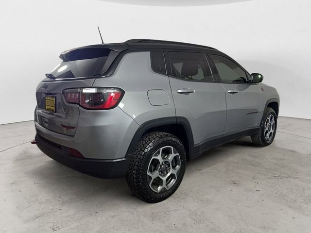 Used 2022 Jeep Compass Trailhawk image 5