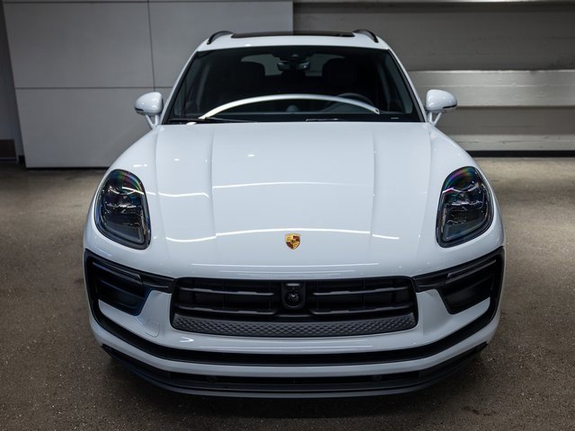 New 2026 Porsche Macan image 9