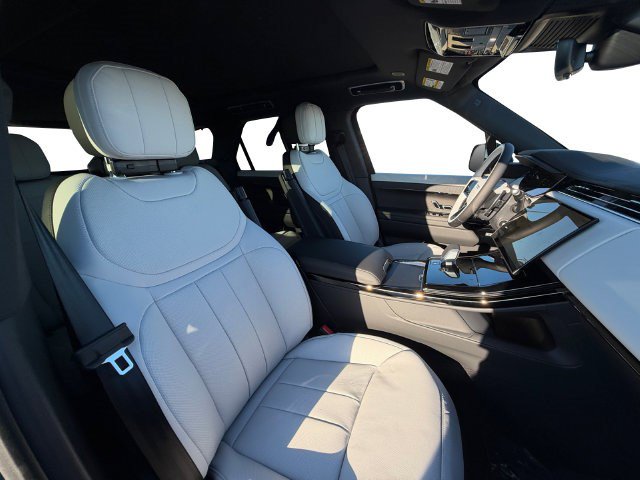 New 2026 Land Rover Range Rover Sport Dynamic SE AWD/4WD image 16