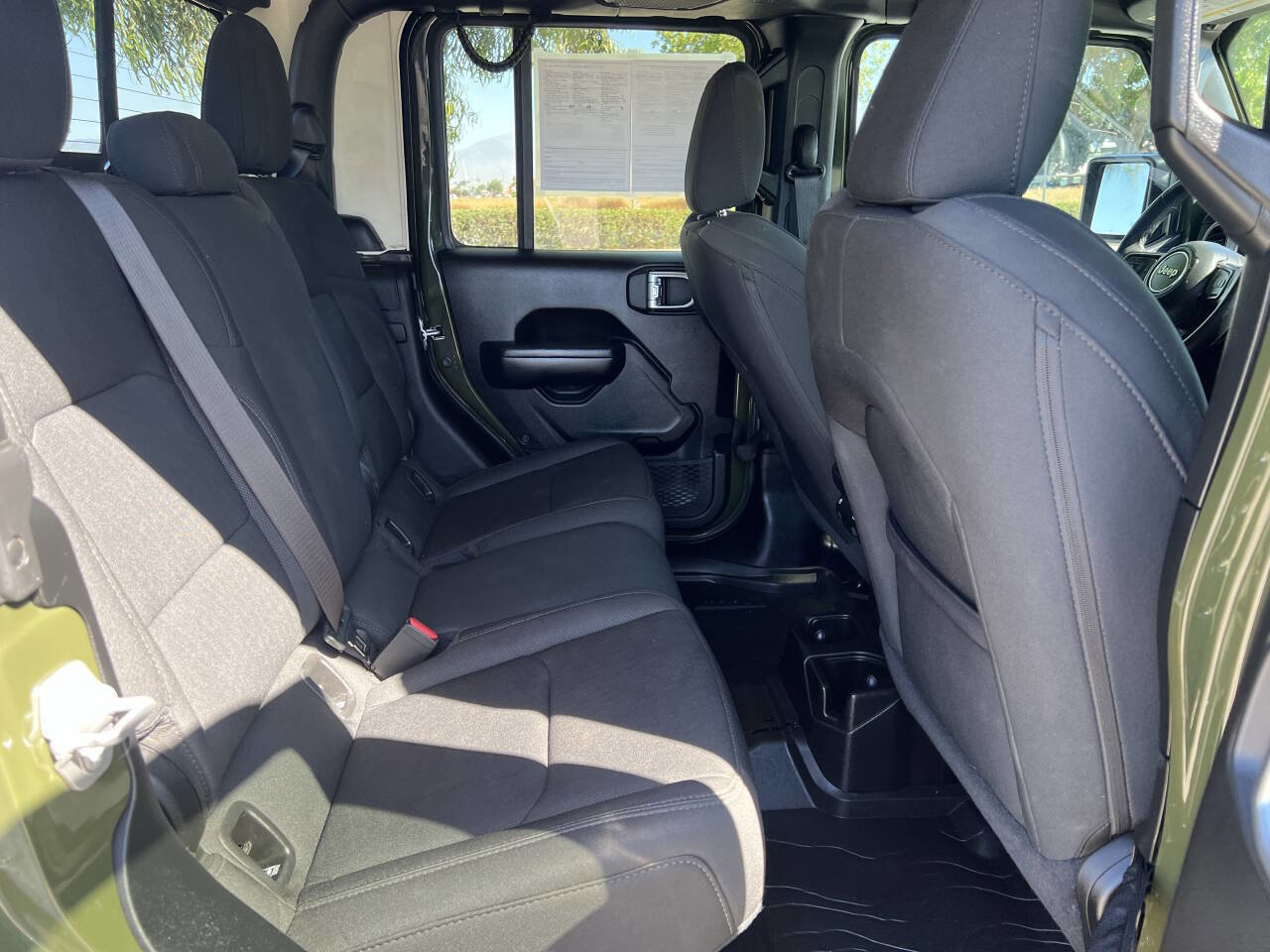 Used 2021 Jeep Gladiator Sport image 29