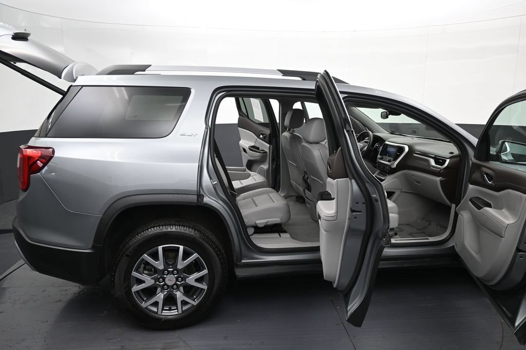 Used 2023 GMC Acadia SLT AWD/4WD image 10
