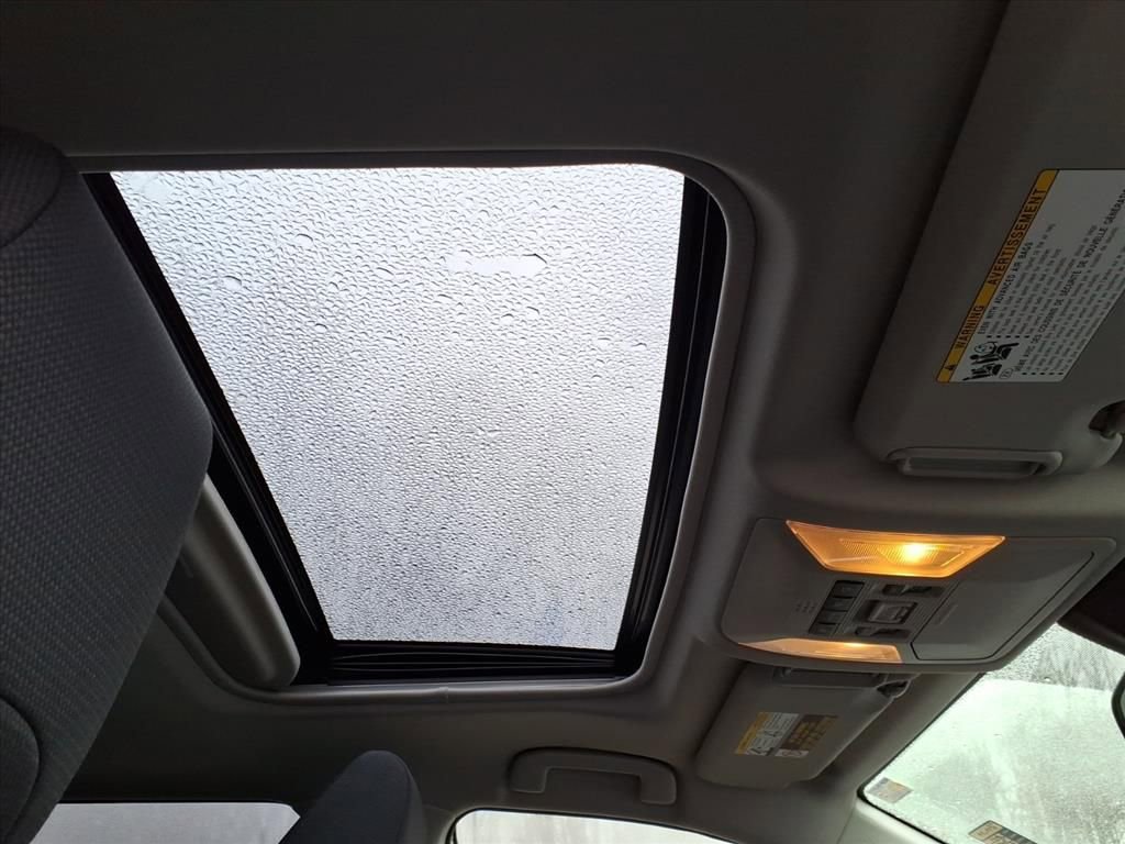 Used 2021 Toyota RAV4 XLE w/ Convenience Package image 11