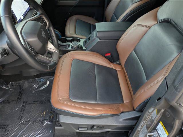 Used 2022 Ford Bronco Outer Banks AWD/4WD image 16