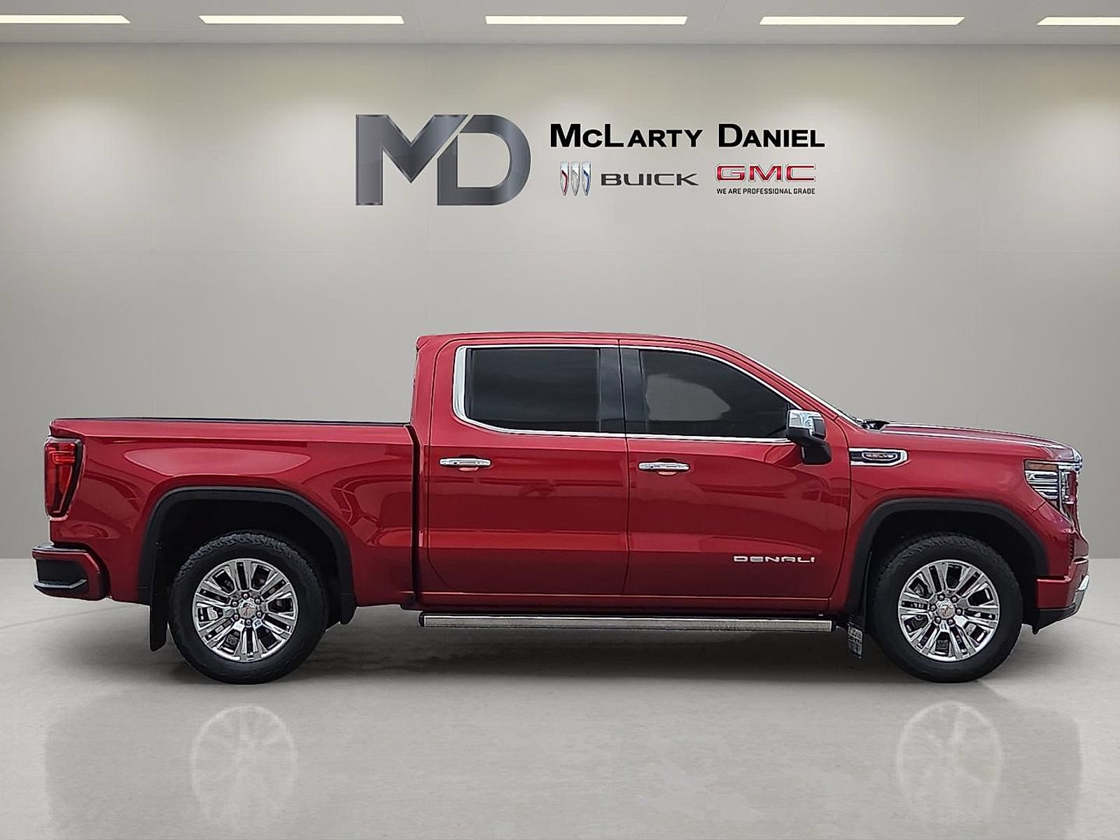 Certified 2023 GMC Sierra 1500 Denali AWD/4WD image 14