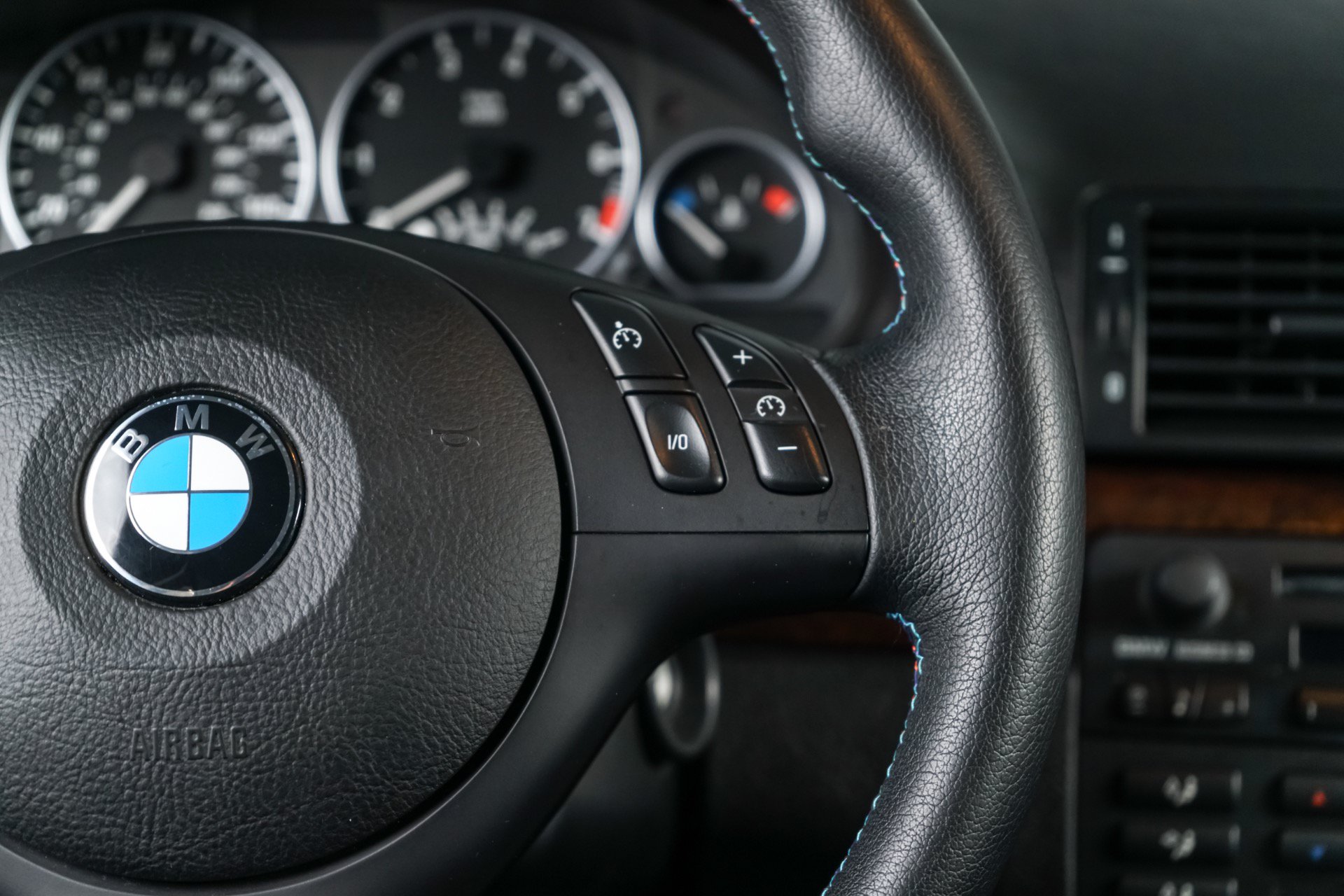 Used 2004 BMW 330i Sedan RWD image 39