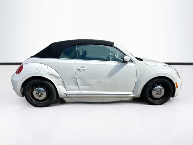 Used 2013 Volkswagen Beetle 2.5 FWD image 8
