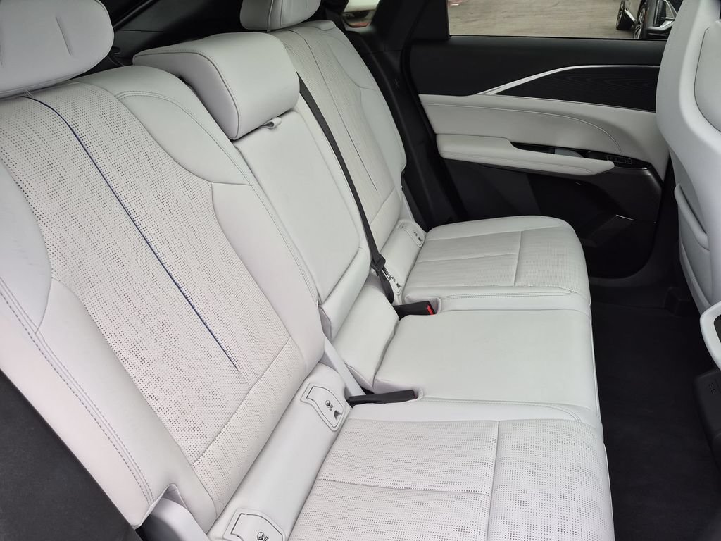 Certified 2024 Cadillac Lyriq Luxury RWD image 20