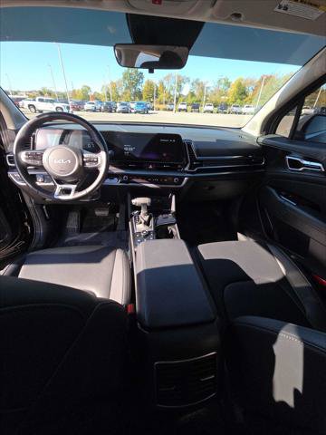 Used 2025 Kia Sportage EX image 14