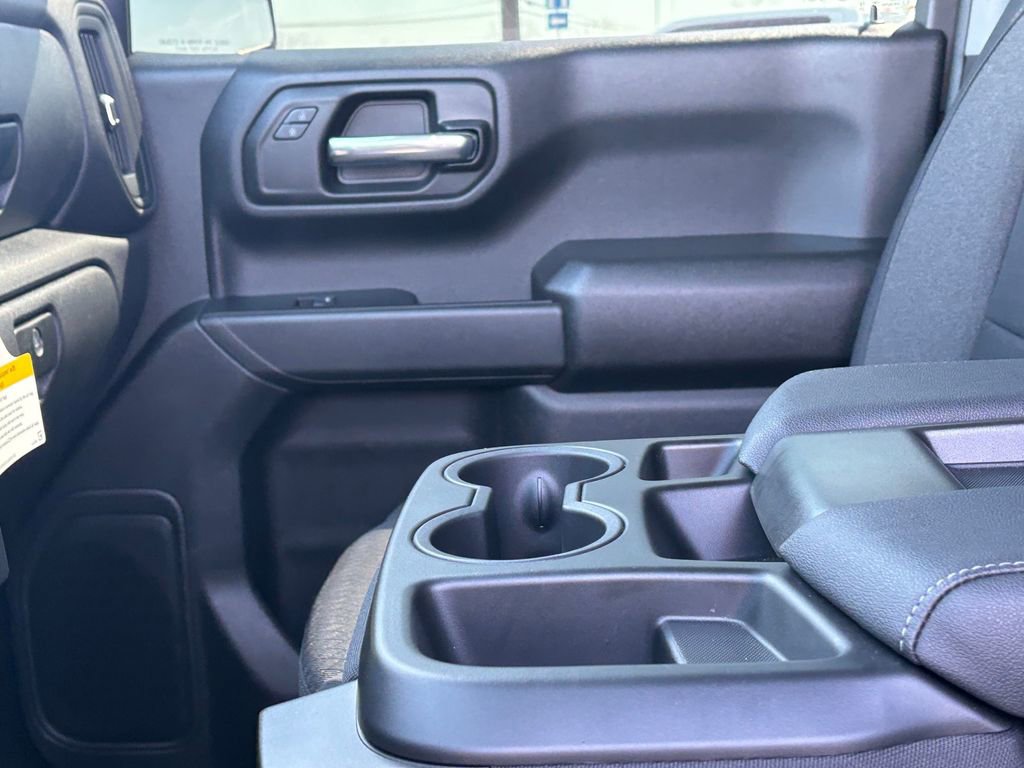 Used 2026 Chevrolet Silverado 1500 Custom Trail Boss w/ Dark Appearance Package image 12