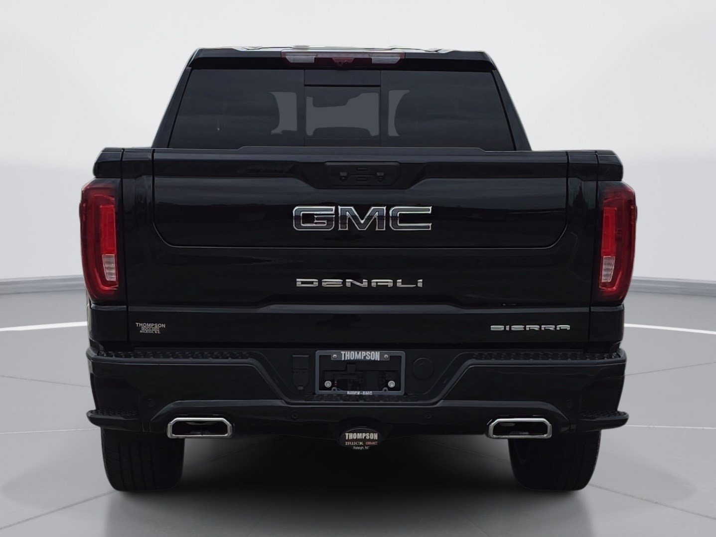 Used 2024 GMC Sierra 1500 Denali Ultimate AWD/4WD image 4