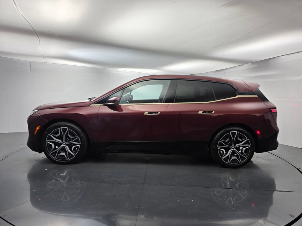 Used 2023 BMW iX M60 AWD/4WD image 7