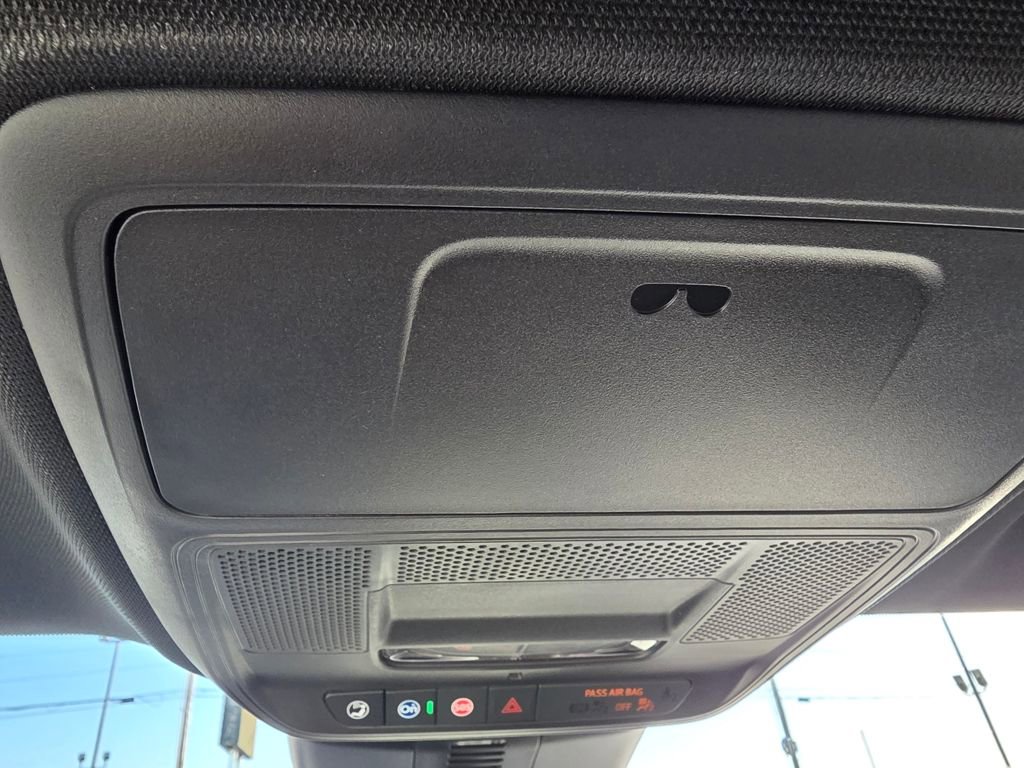 New 2026 GMC Acadia Elevation image 21