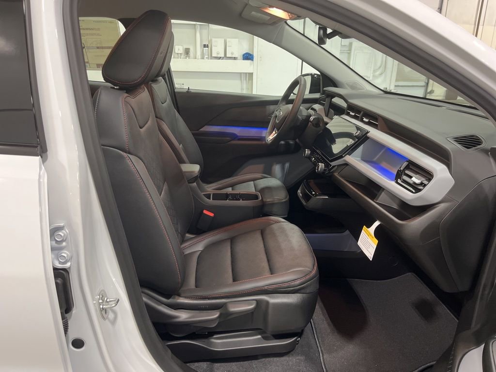 New 2027 Chevrolet Bolt RS FWD image 25