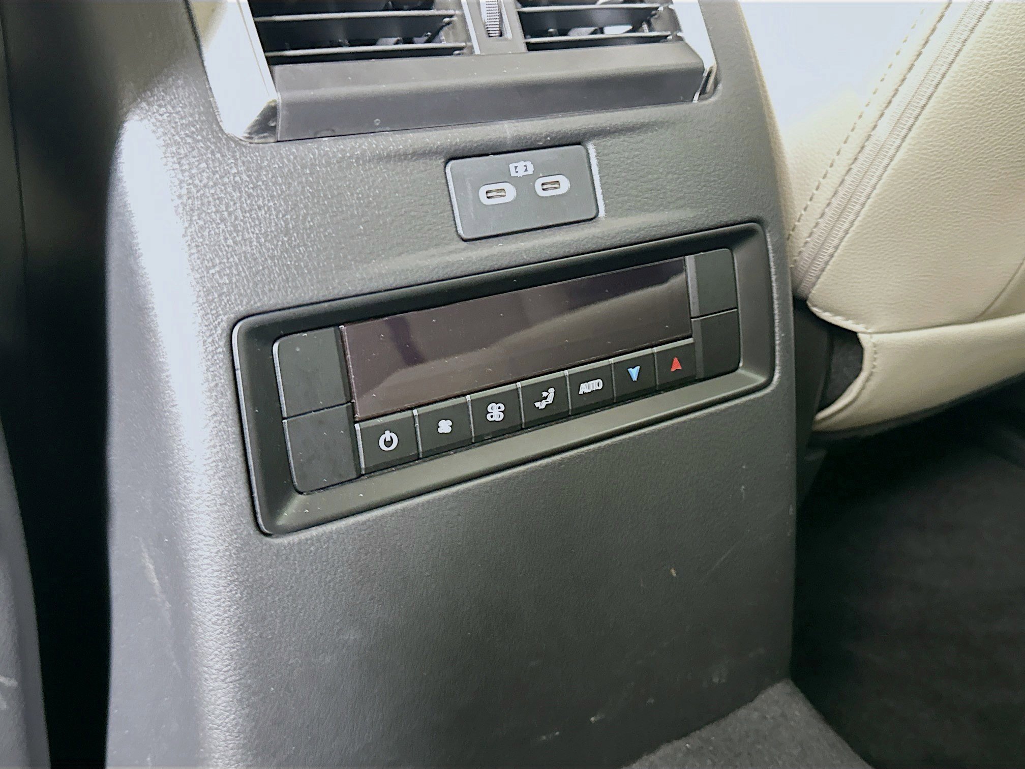 Used 2024 MAZDA CX-90 Plug-In Hybrid w/ Preferred AWD/4WD image 27