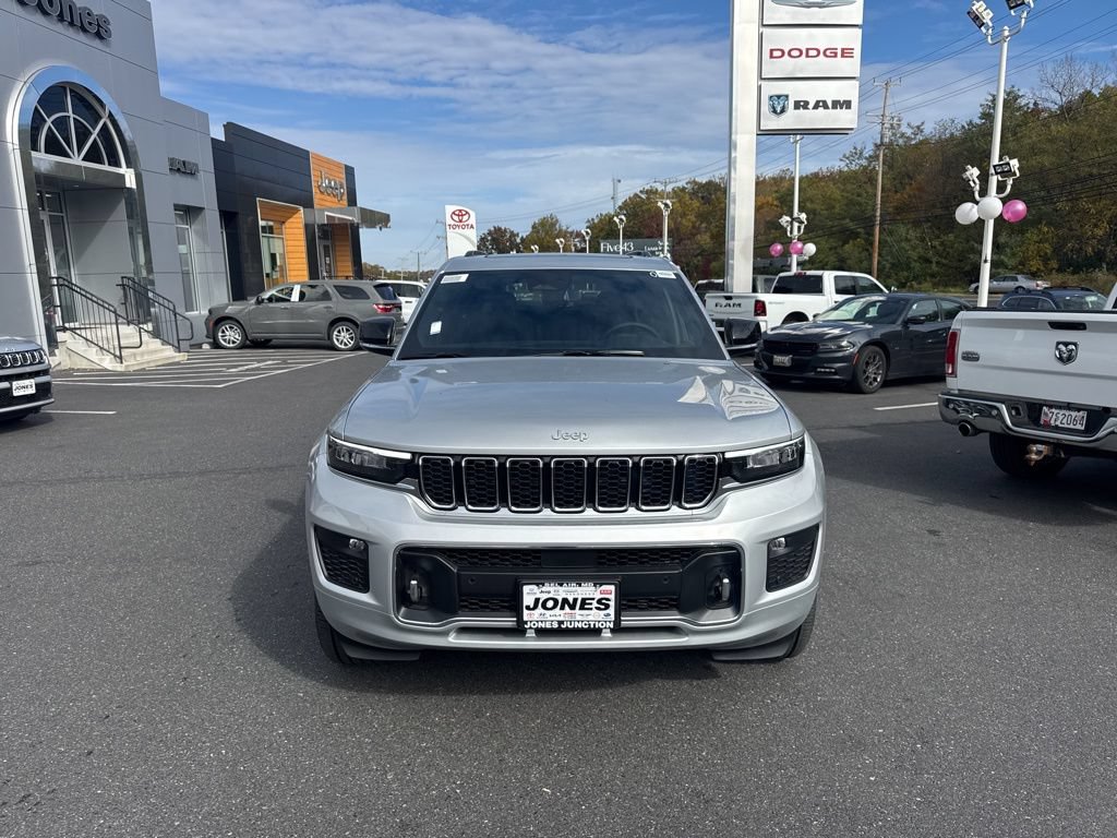 New 2025 Jeep Grand Cherokee L Overland w/ Luxury Tech Group IV AWD/4WD image 3
