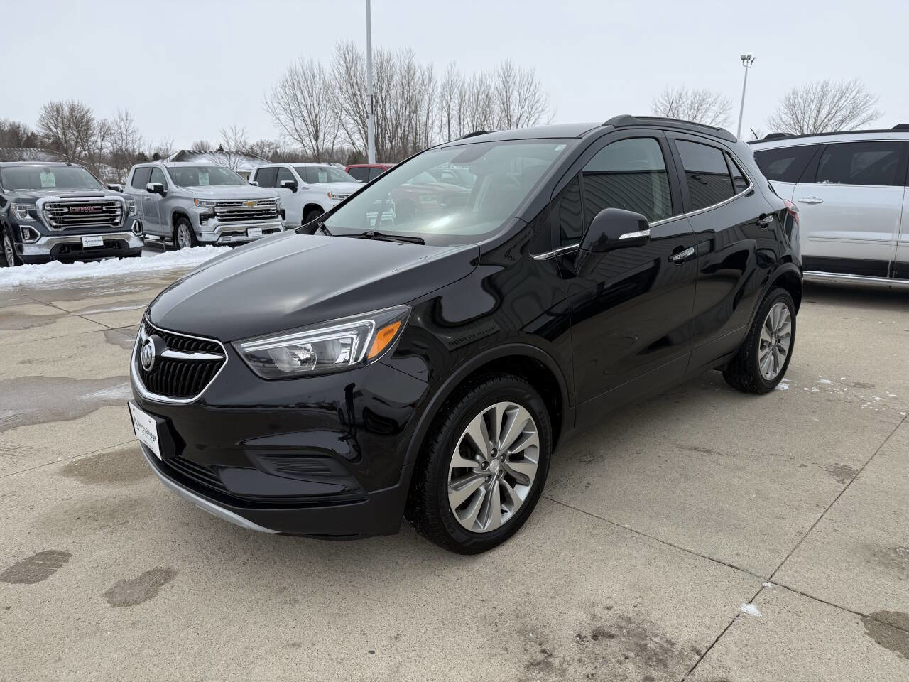Used 2017 Buick Encore Preferred image 2