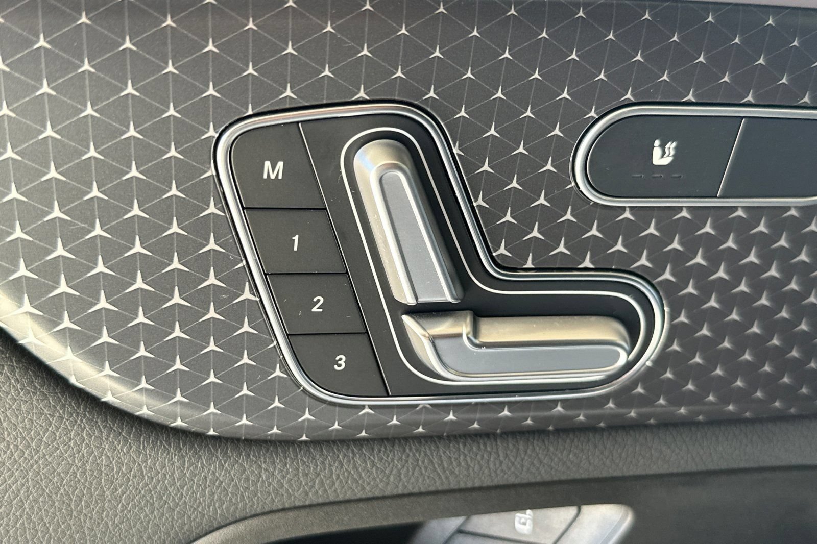 Certified 2025 Mercedes-Benz EQB 250+ image 14