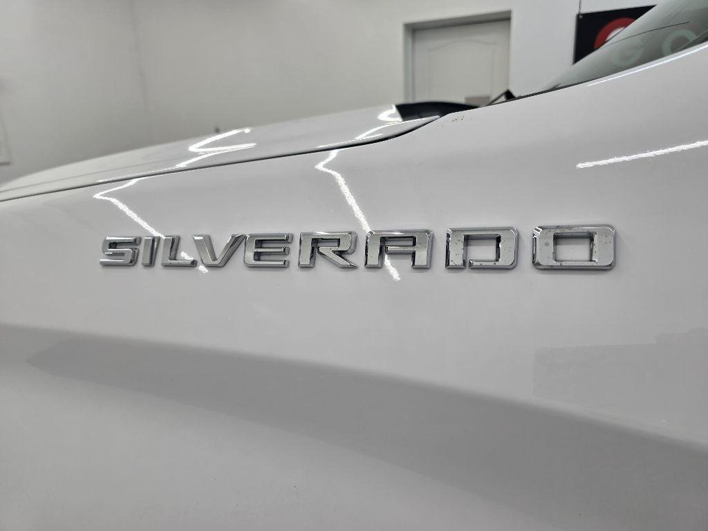 Used 2023 Chevrolet Silverado 1500 W/T w/ WT Value Package AWD/4WD image 8