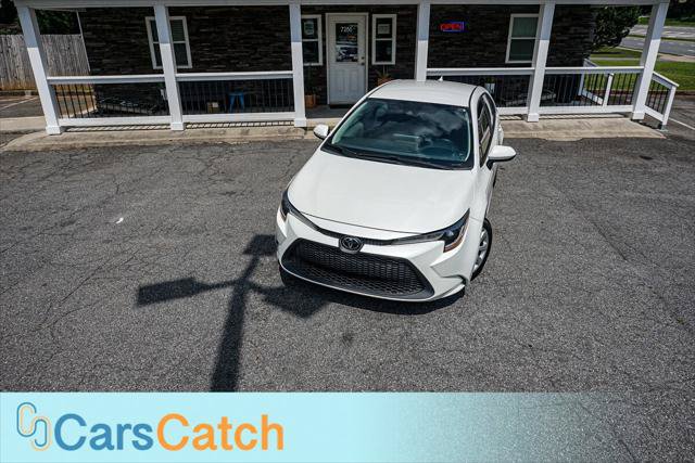 Used 2020 Toyota Corolla LE FWD image 3