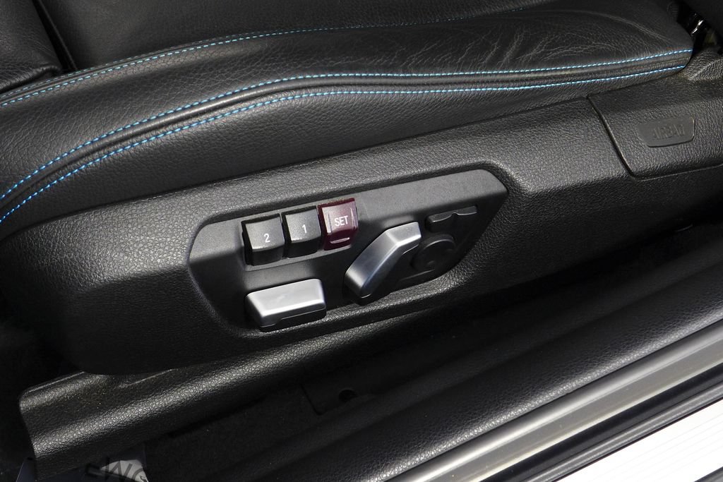 Used 2016 BMW M2 RWD image 23