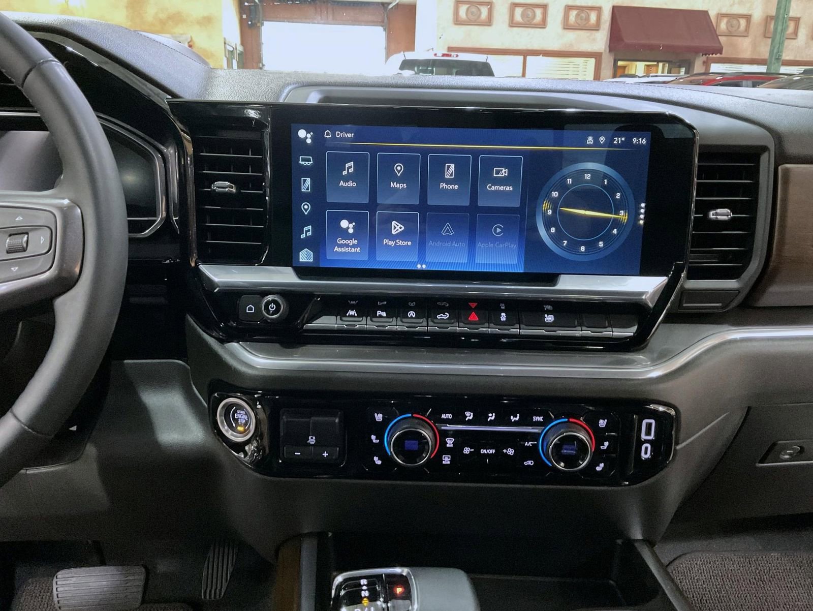 Certified 2023 Chevrolet Silverado 1500 High Country w/ Technology Package image 13