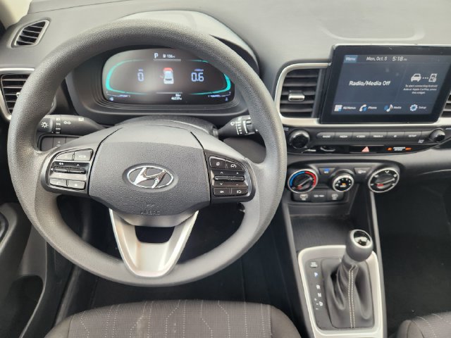Used 2023 Hyundai Venue SE w/ Cargo Package FWD image 30