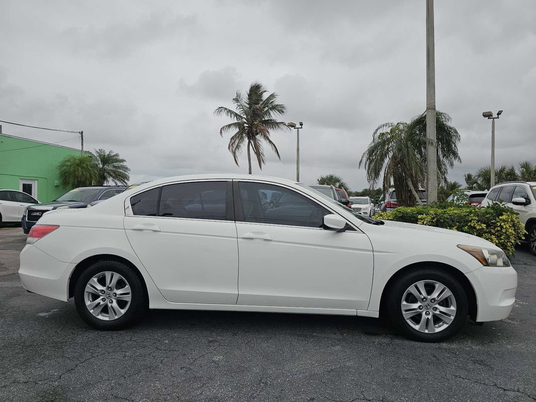 Used 2009 Honda Accord LX-P image 17