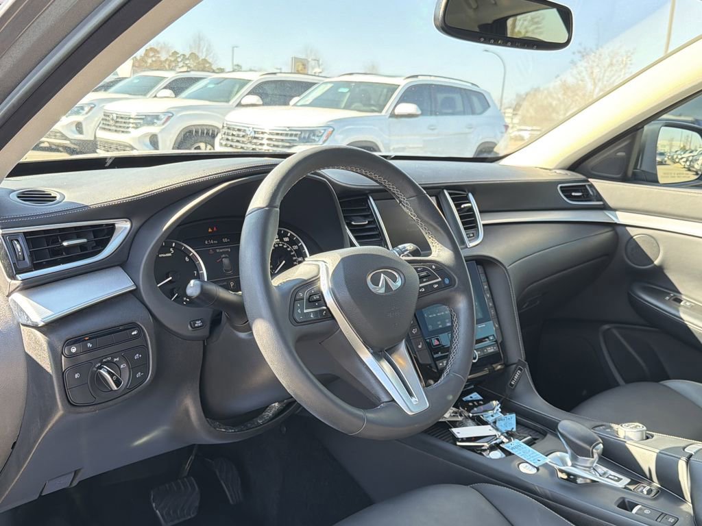 Used 2021 INFINITI QX50 Luxe w/ Cargo Package image 10