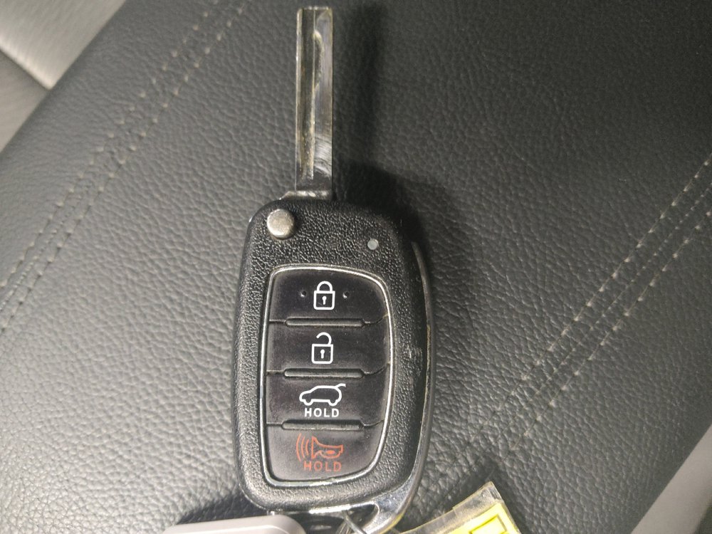 Used 2018 Hyundai Santa Fe Sport FWD image 32