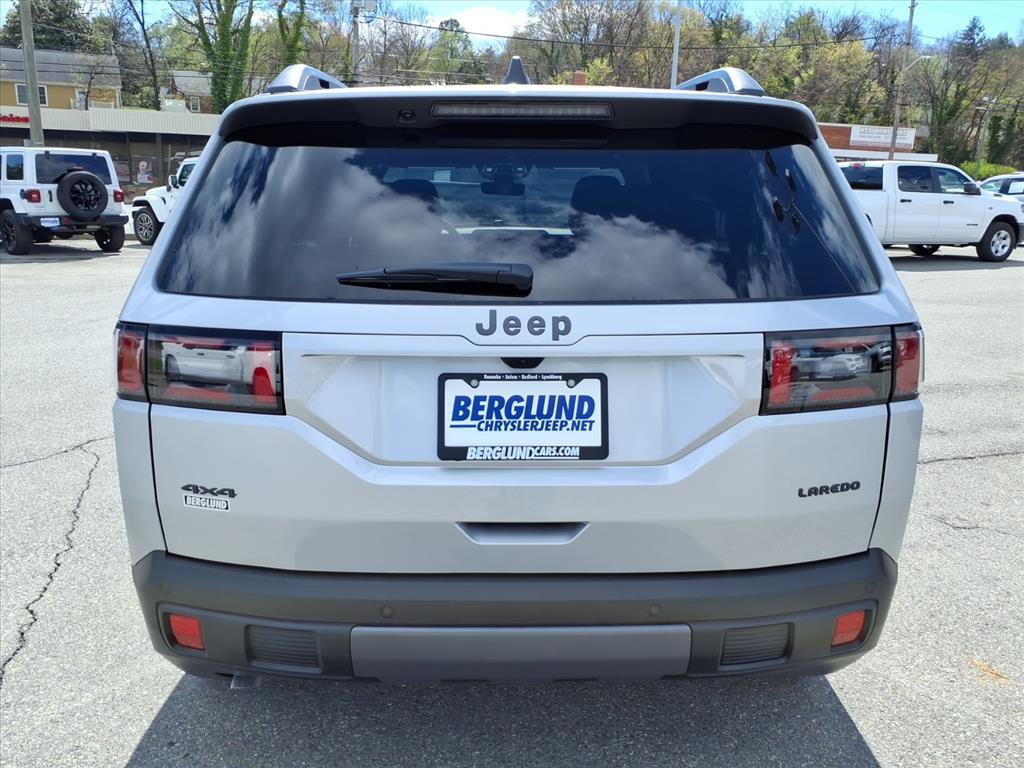 New 2026 Jeep Cherokee Laredo image 5