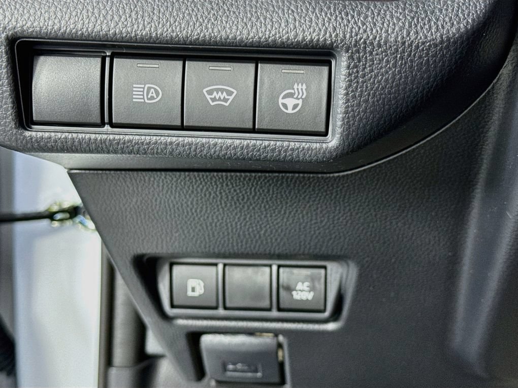 Used 2026 Toyota Prius Plug-In Hybrid FWD image 14