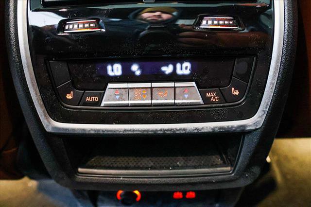 Used 2025 BMW X7 M60i w/ Executive Package image 22