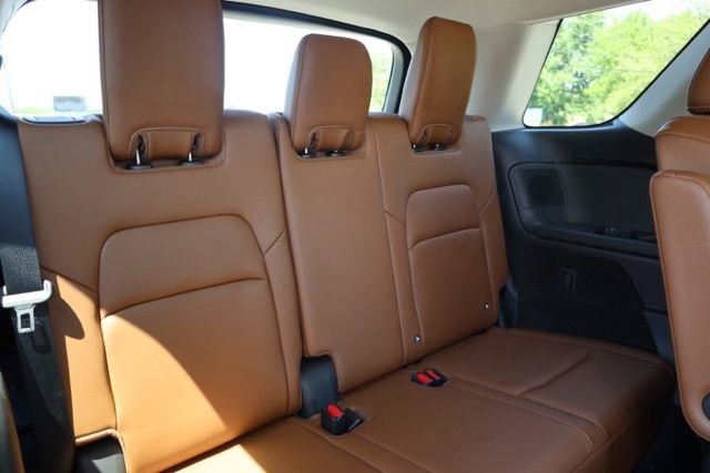 Used 2023 Nissan Pathfinder Platinum image 37