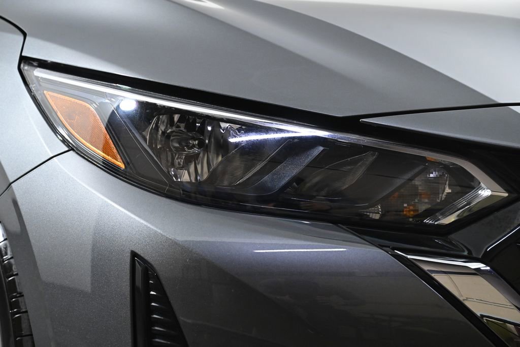 Certified 2024 Nissan Sentra SV w/ SV Premium Package image 5